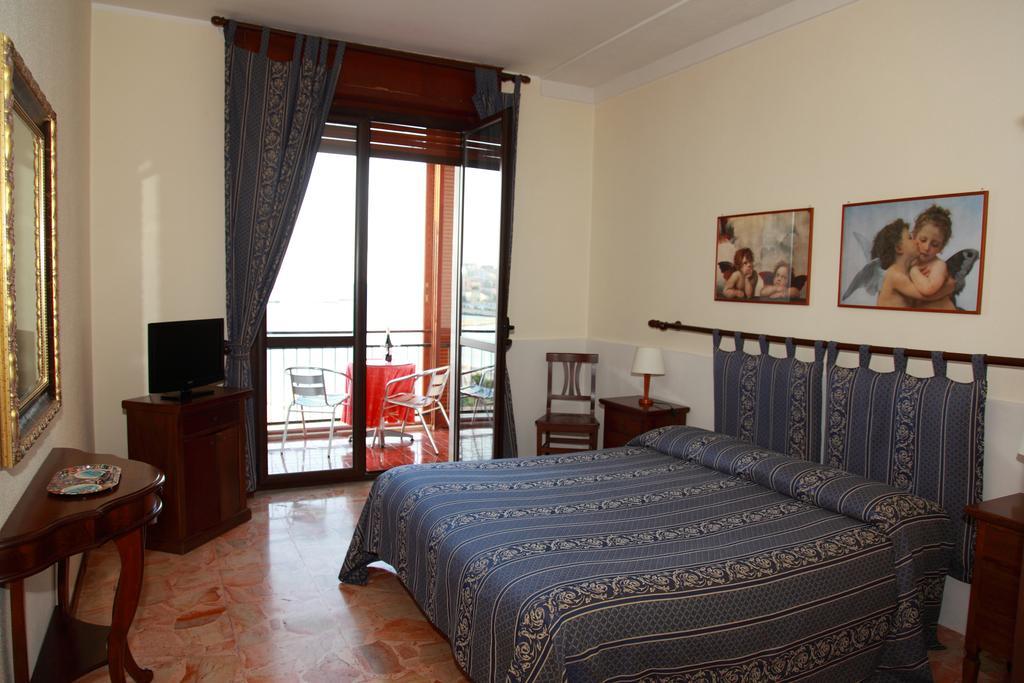 B&B Ortigia Sea View Syracuse Værelse billede